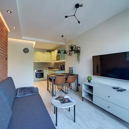 Sun Seasons 24 - Nad Lomnica 14 Centrum Apartment